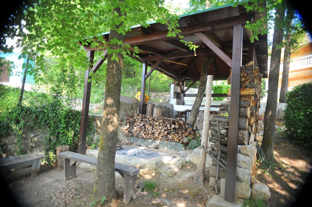Apartments Viktorija Omišalj Δωμάτιο φωτογραφία